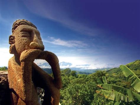 famous statues in costa rica.